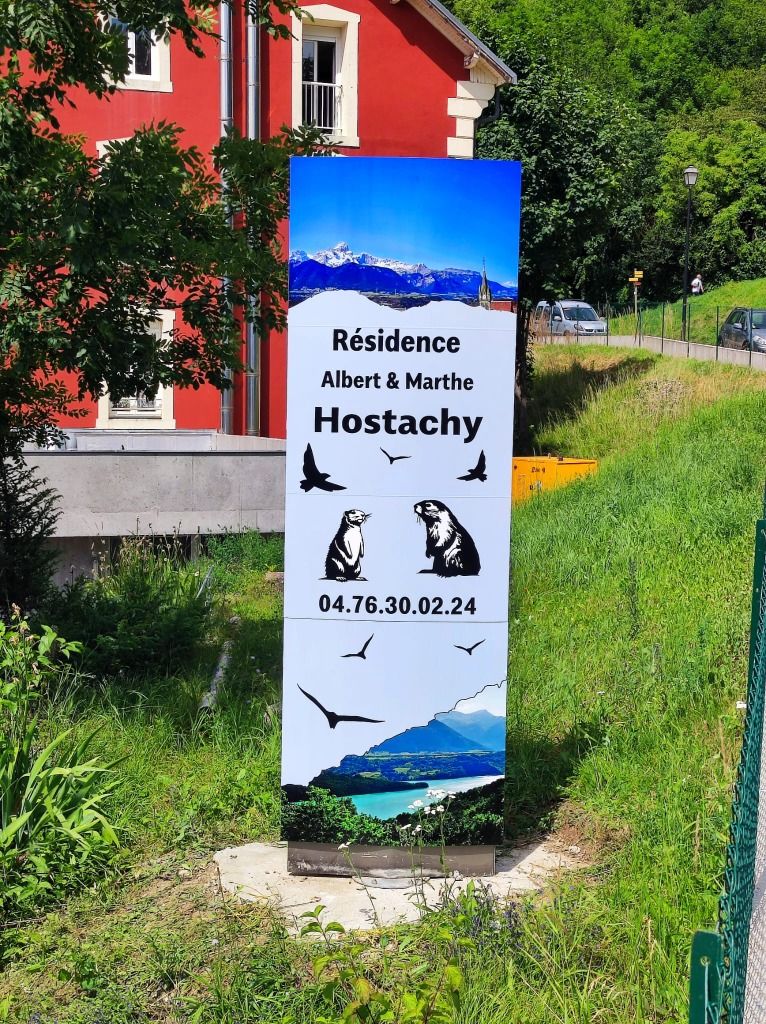 Réalisation d'un totem publicitaire pour la résidence  Albert & Marthe HOSTACHY